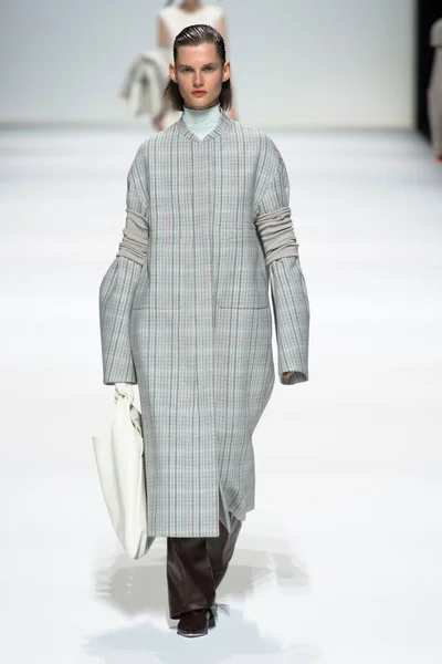 Look 45